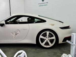 Porsche 911 Carrera 4S Crystal Eroded Art Car by Daniel Arsham 2020 года 